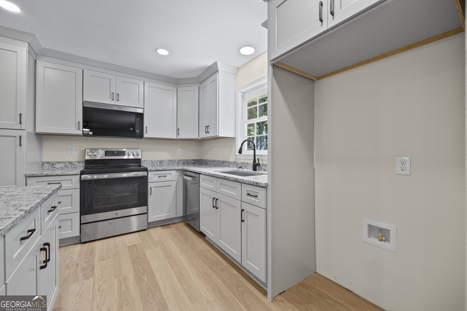 95 Ext Brad Street Royston - 13