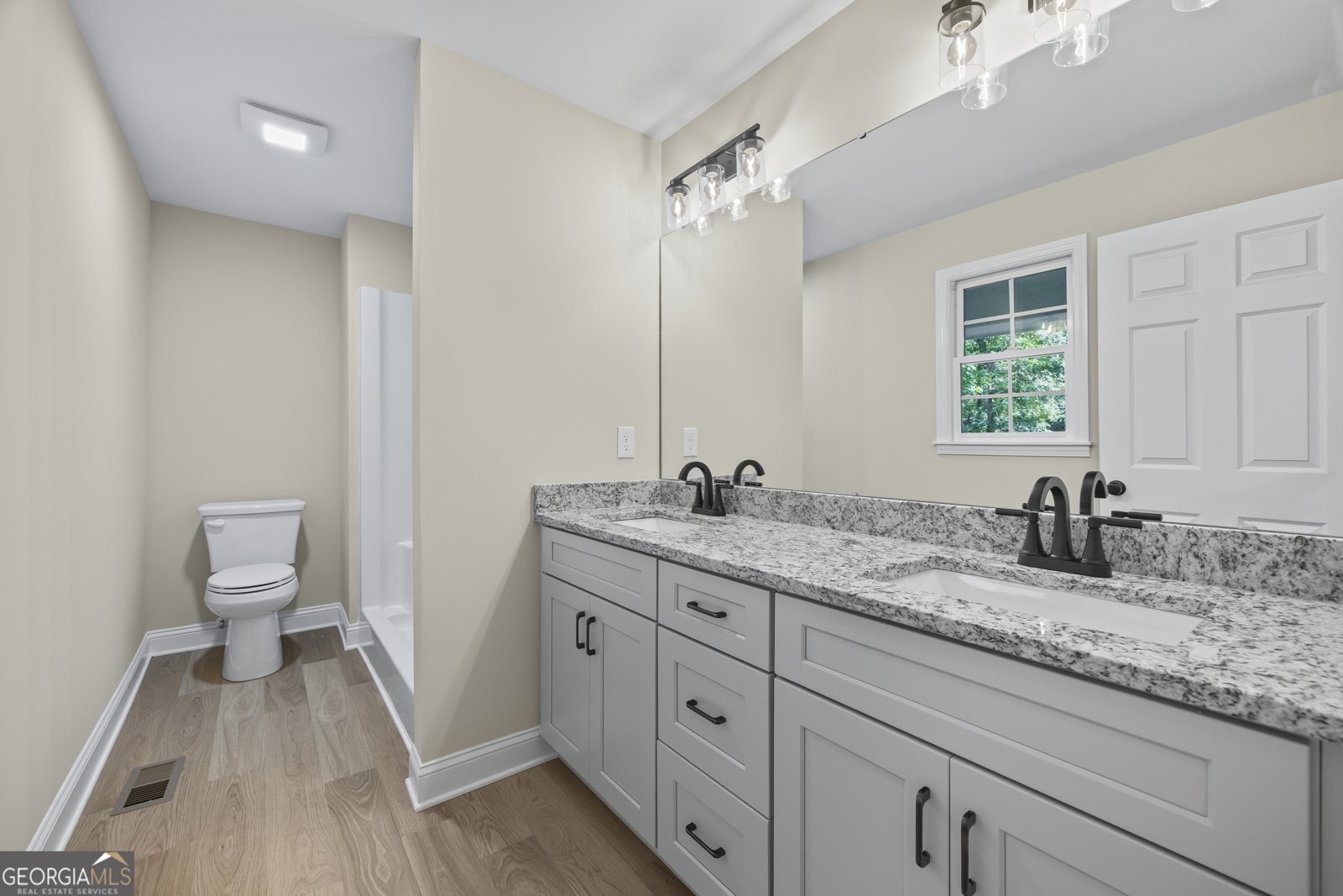 95 Ext Brad Street Royston - 39