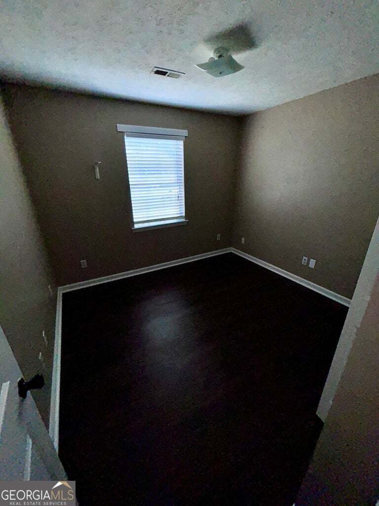 1433 Dustin Drive Dalton - main photo