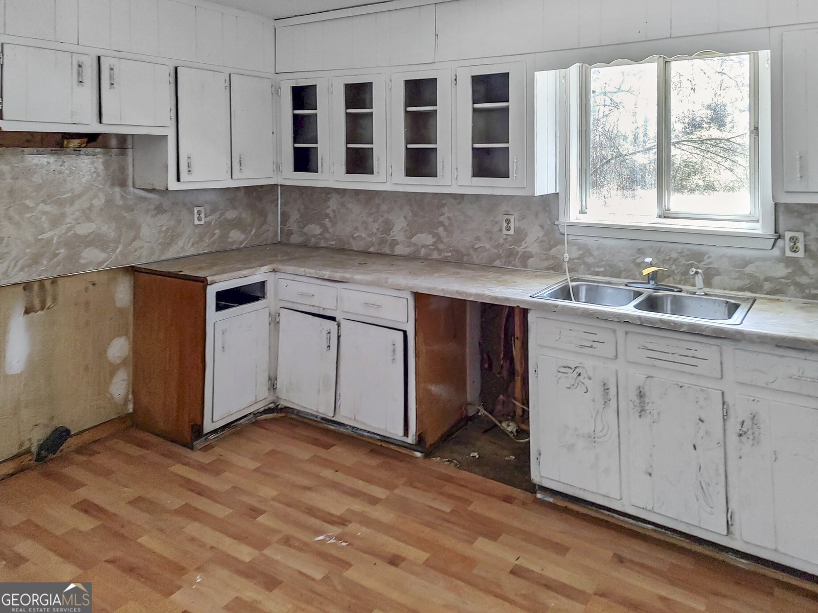 3850 Benchmark Drive South Fulton - 4