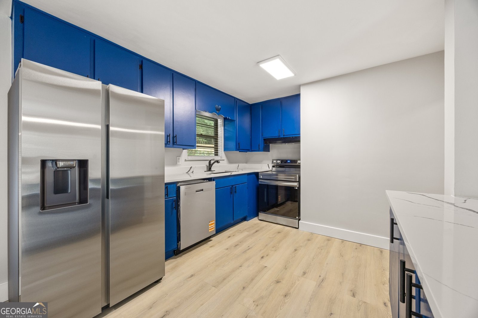 6050 LEDGEWOOD Drive Forest Park - 10