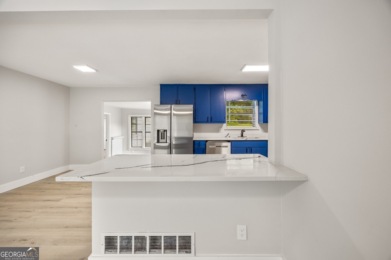 6050 LEDGEWOOD Drive Forest Park - 11