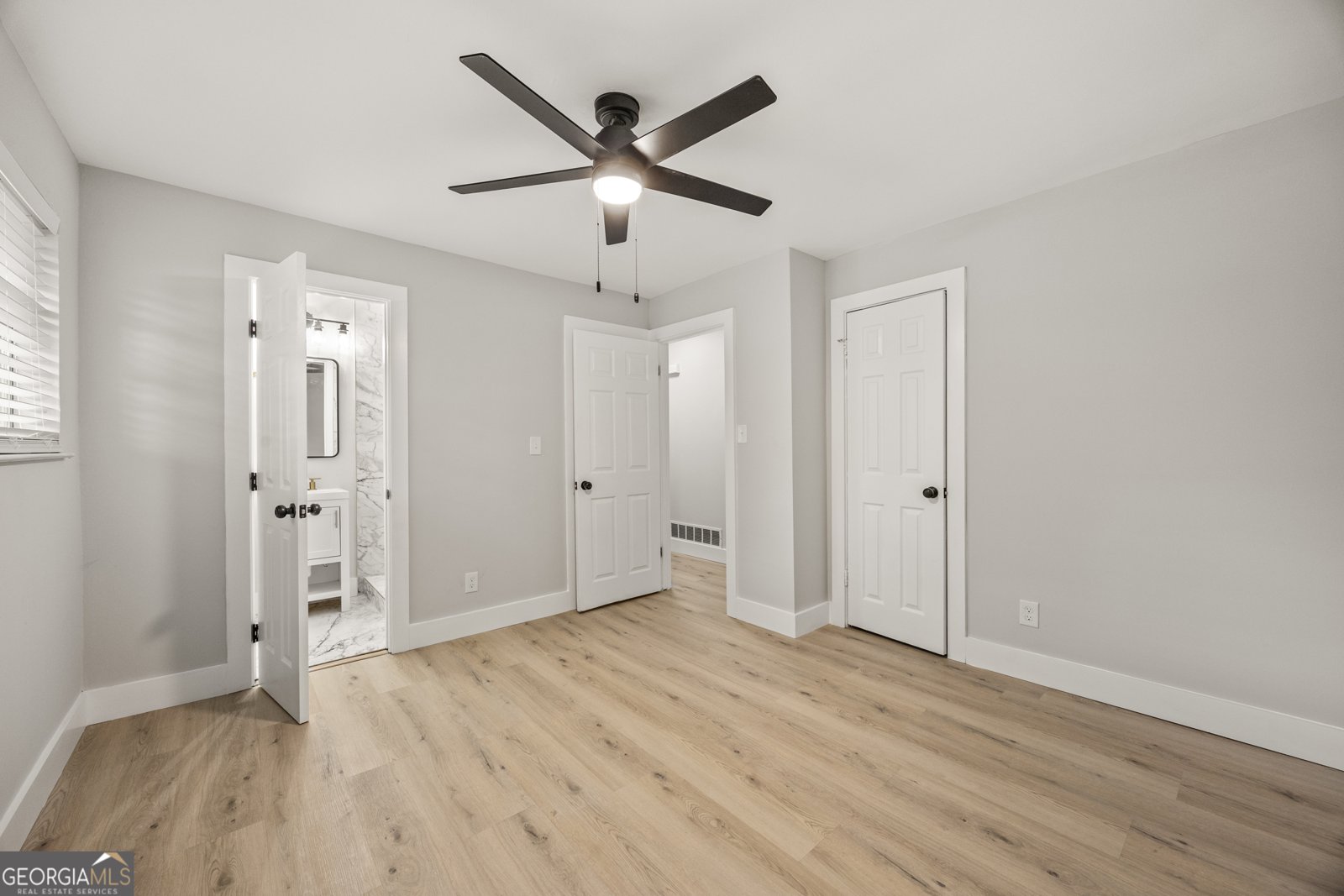 6050 LEDGEWOOD Drive Forest Park - 13