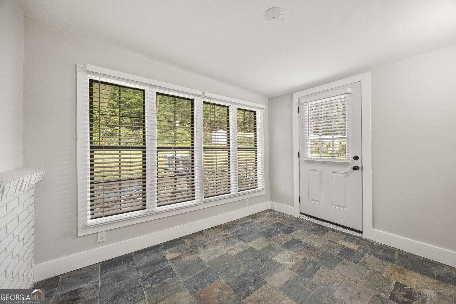 6050 LEDGEWOOD Drive Forest Park - 22