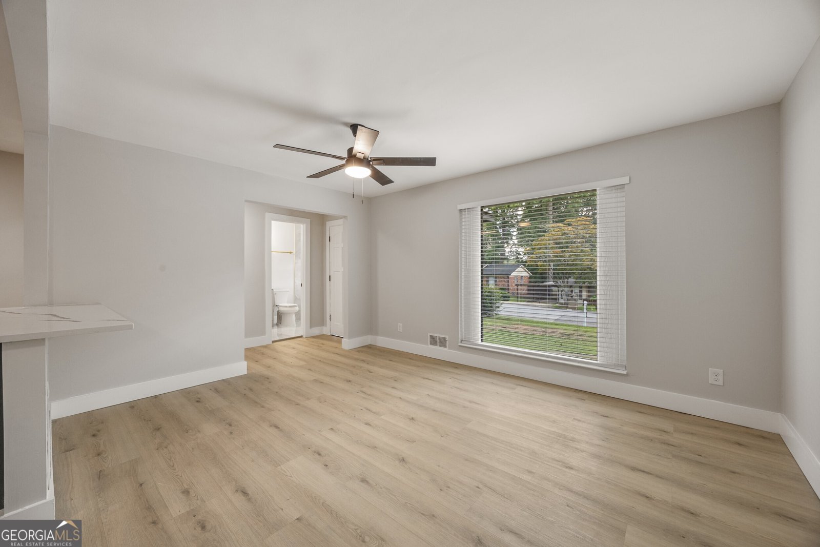 6050 LEDGEWOOD Drive Forest Park - 8