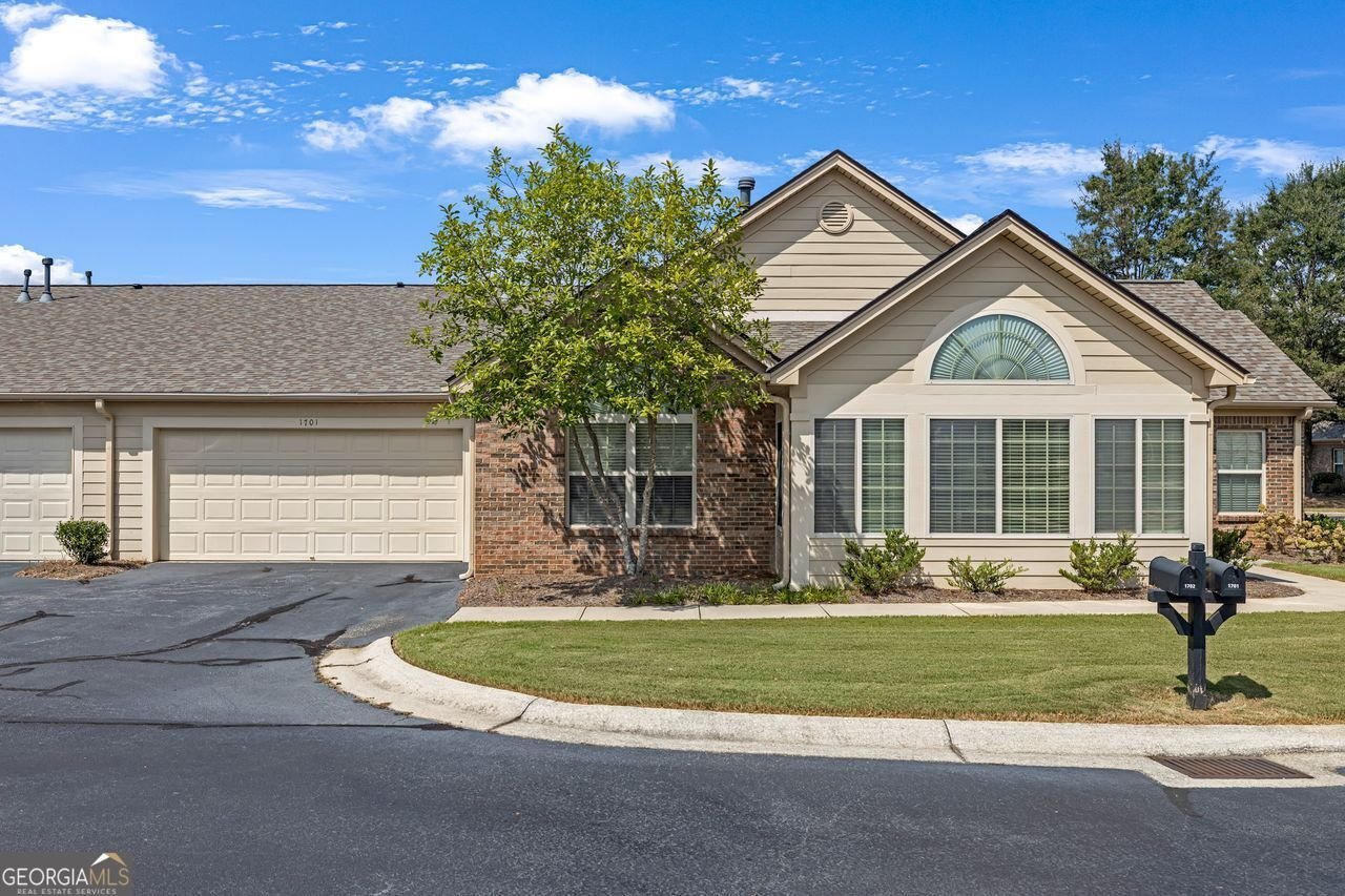 1701 SILVER SUMMIT Drive Conyers - 21