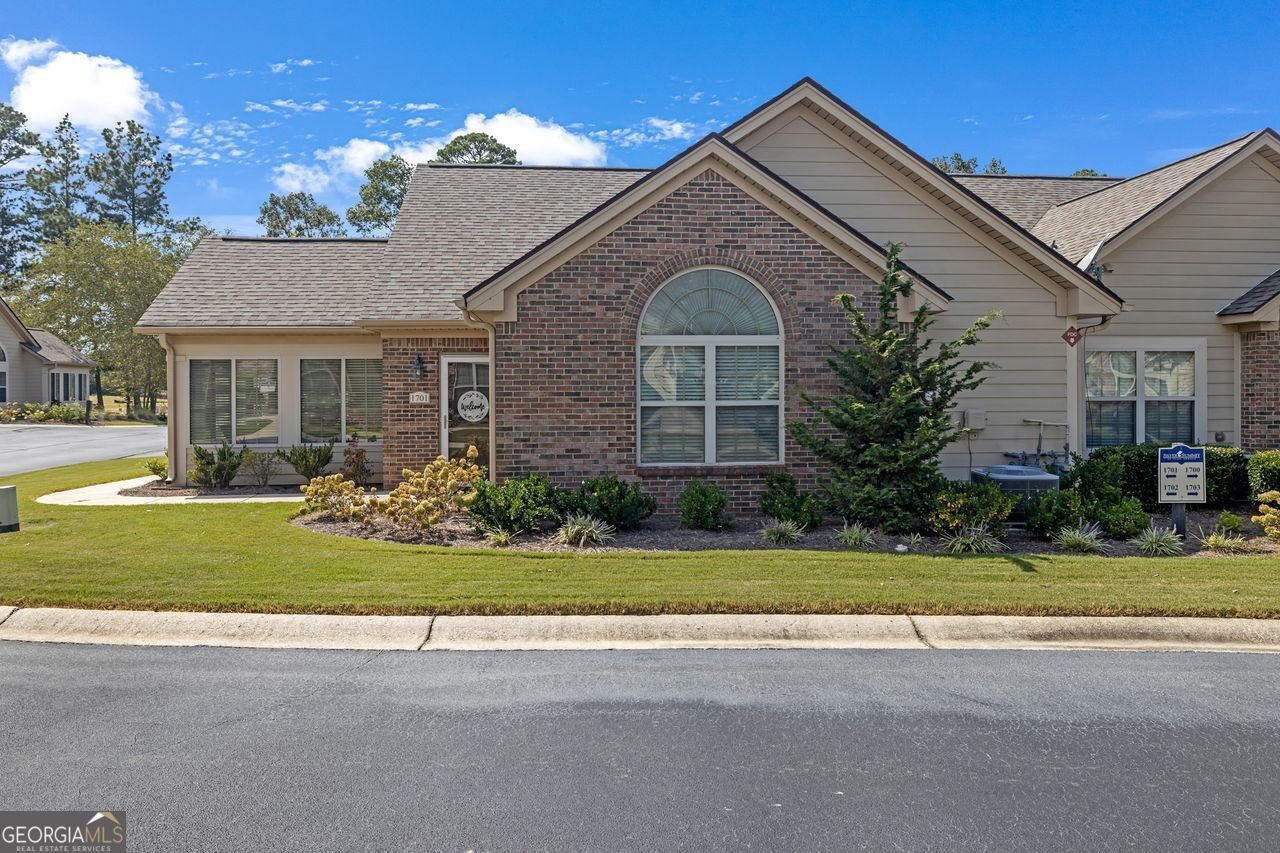 1701 SILVER SUMMIT Drive Conyers - 22