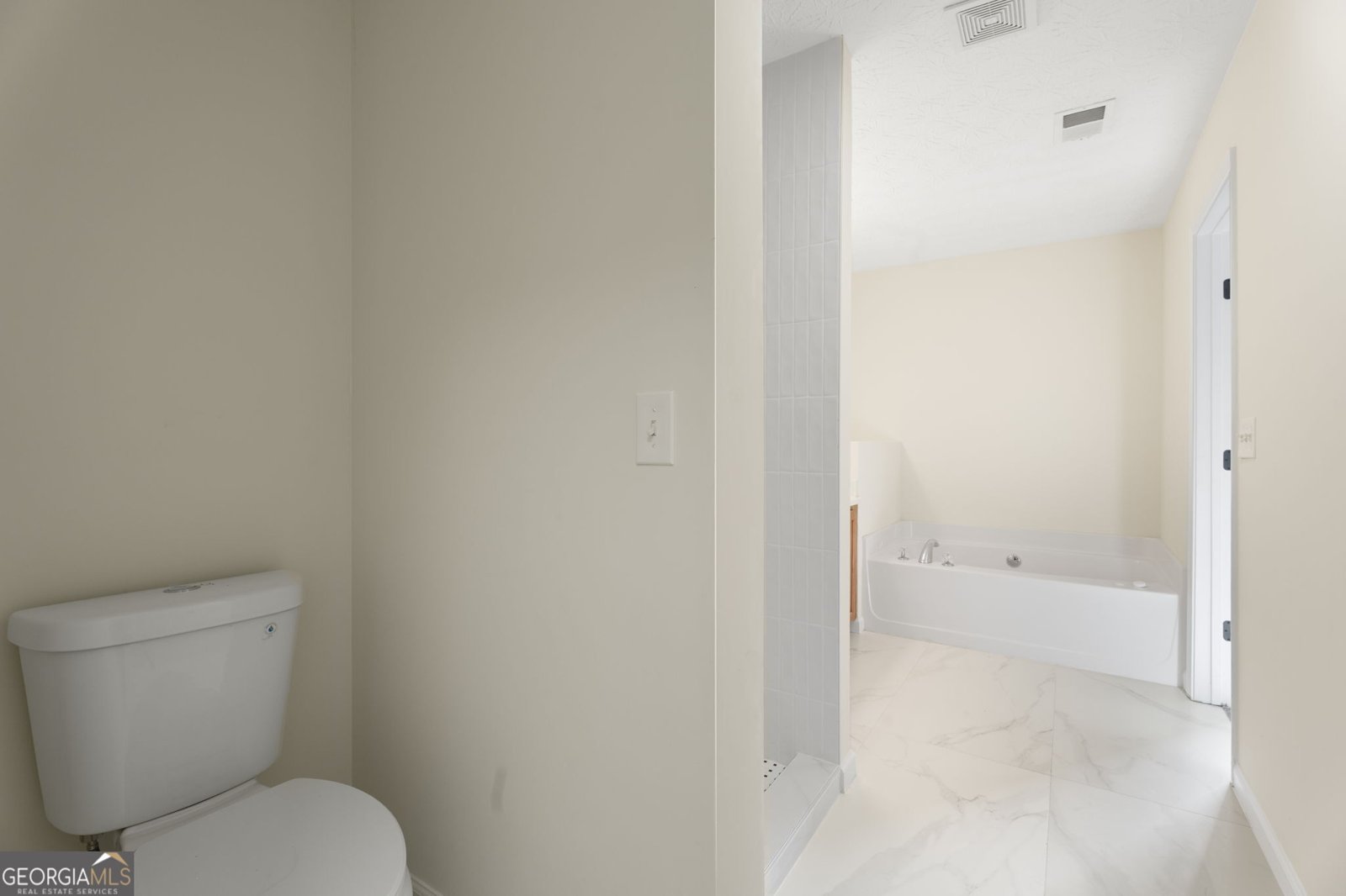 5600 Cascade Run South Fulton - 37