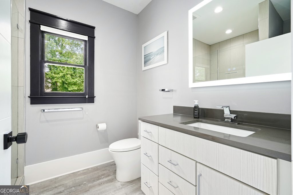 2804 Skyland Drive Brookhaven - 43