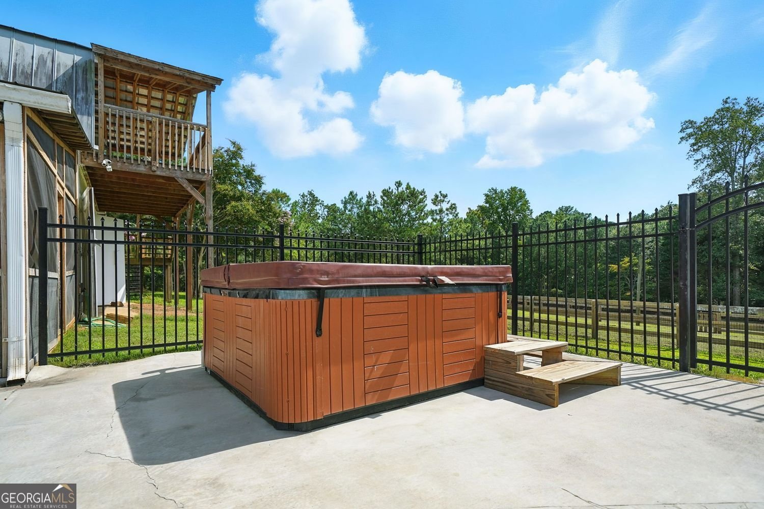 1092 Old Lathemtown Road Canton - 66