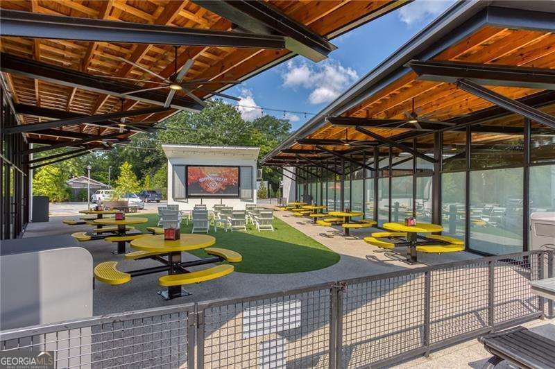 1761 Whitfield Parc Circle Smyrna - 33