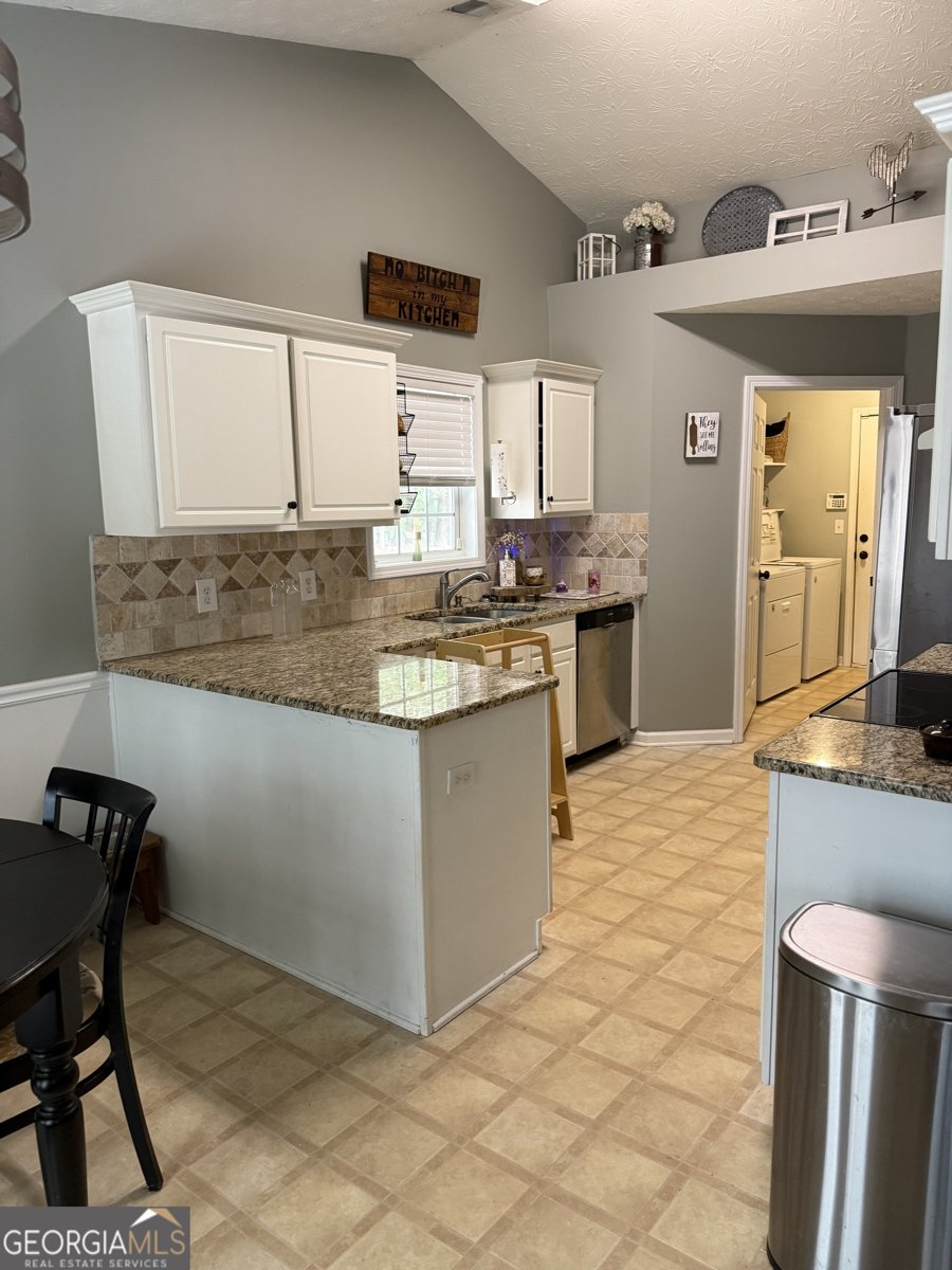 1642 White Oak Drive Winder - 11