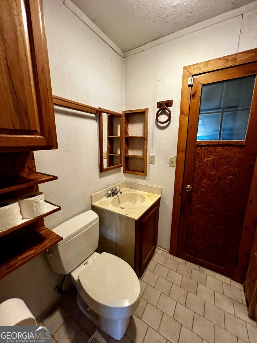 847 Lake Drive East Dublin - 25