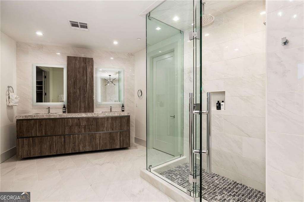 3107 Peachtree Road Atlanta - 23