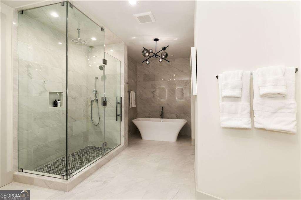 3107 Peachtree Road Atlanta - 25