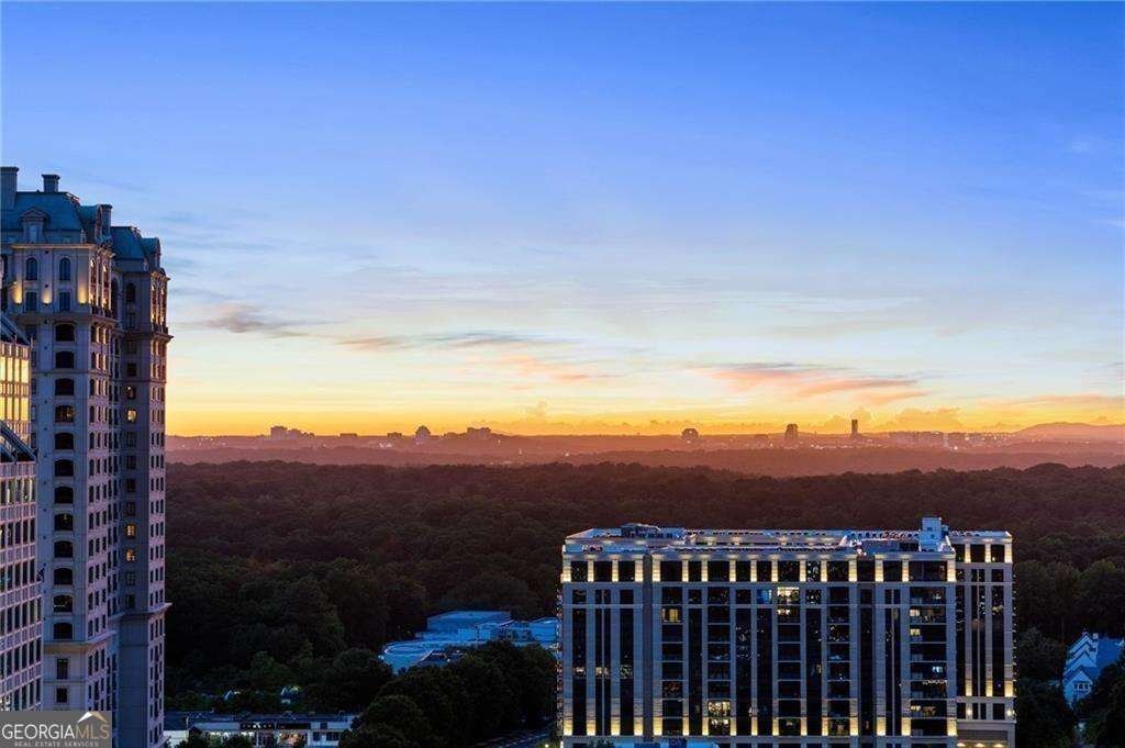 3107 Peachtree Road Atlanta - 38