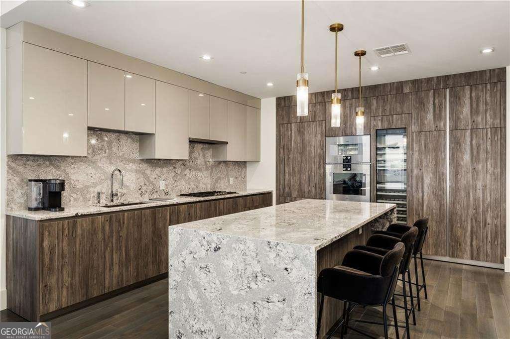 3107 Peachtree Road Atlanta - 6