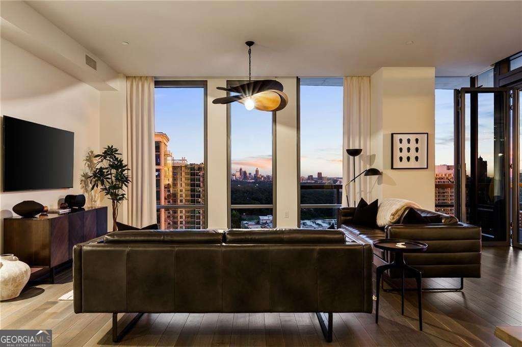 3107 Peachtree Road Atlanta - 9