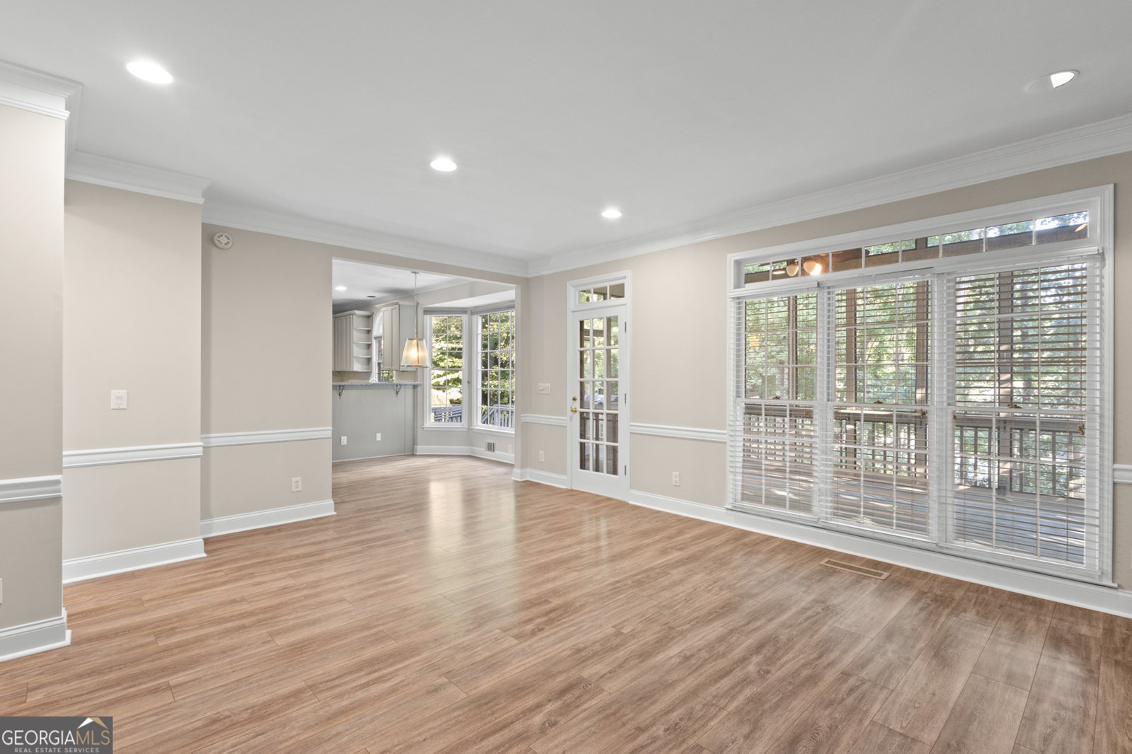 760 Woodrow Drive Lawrenceville - 11