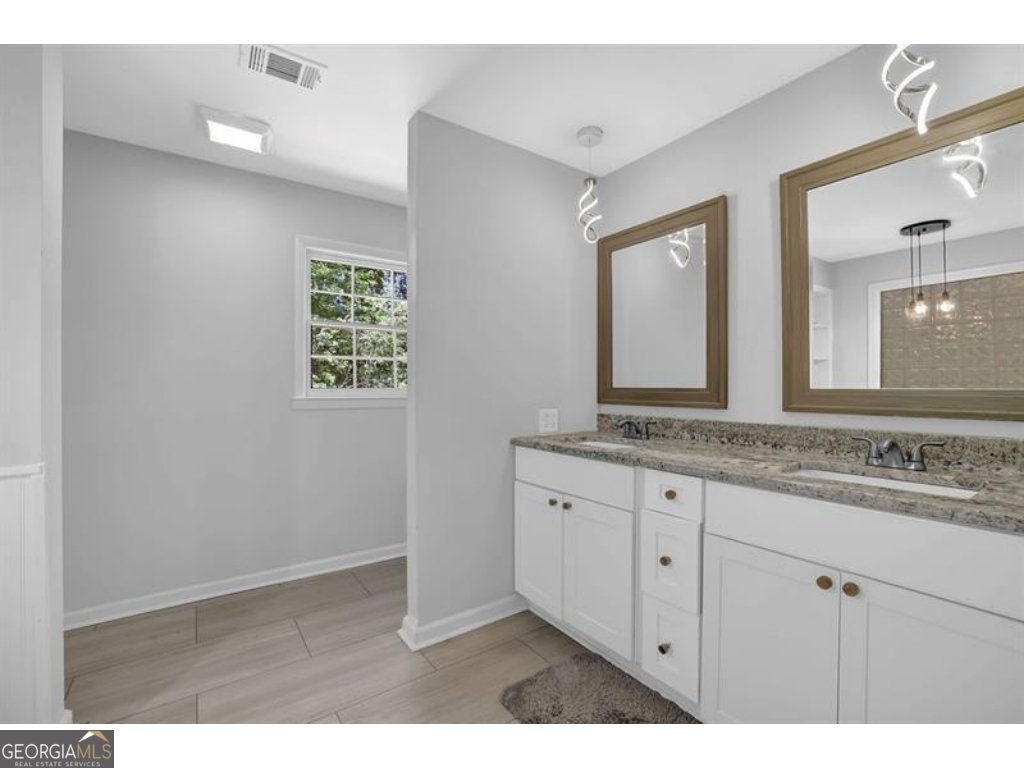 4066 Covered Bridge Road Smyrna - 19