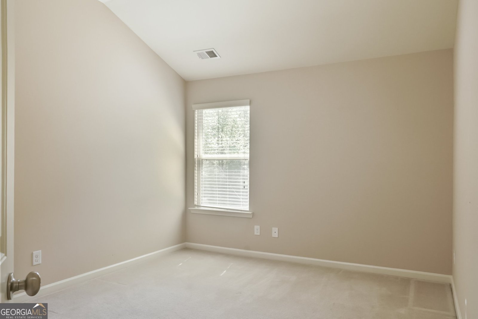 2638 LAKE MANOR Circle Duluth - 22