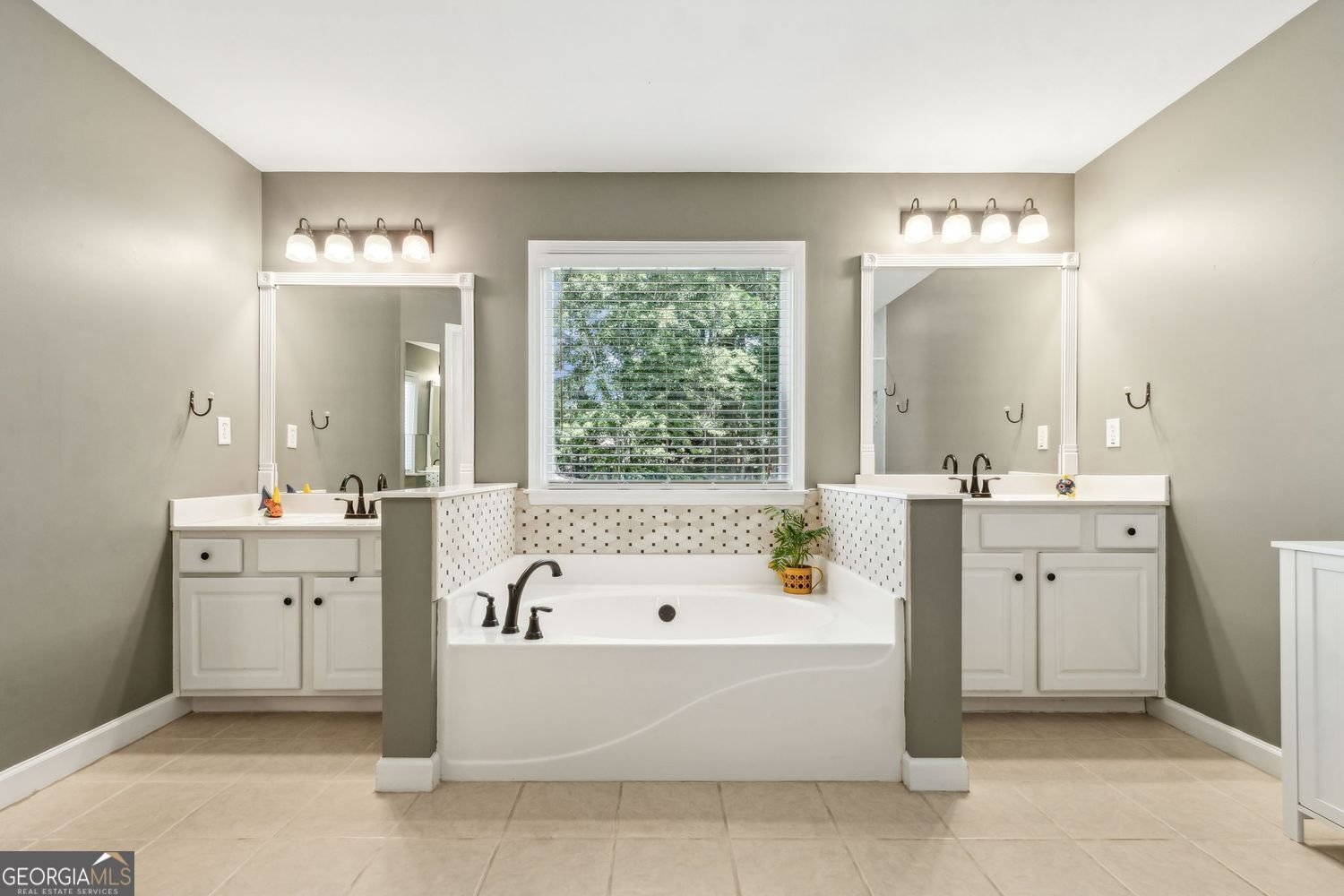 3512 Flat Run Drive Bethlehem - 35