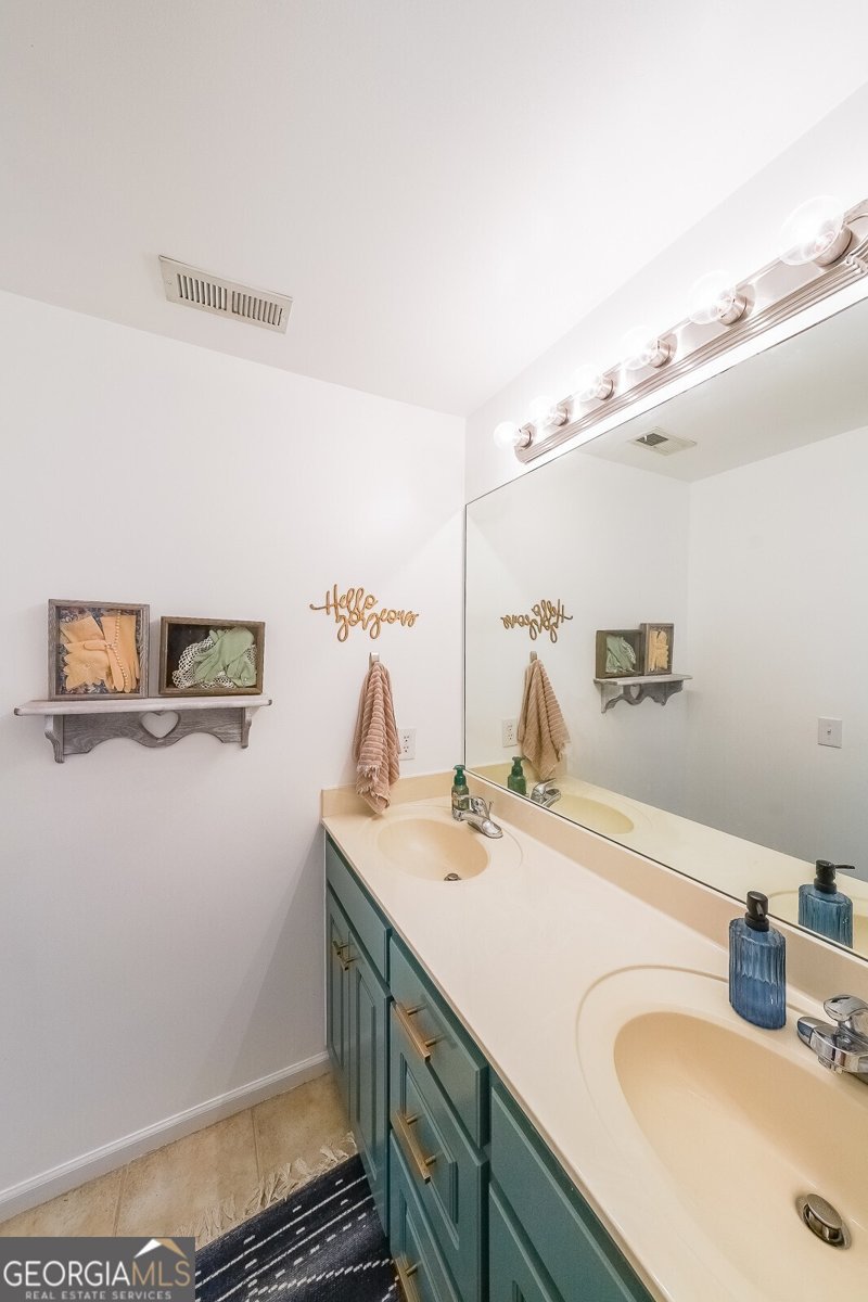 1206 James Walter Drive Loganville - 25