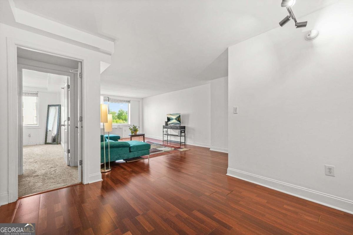 2479 Peachtree Road Atlanta - 6