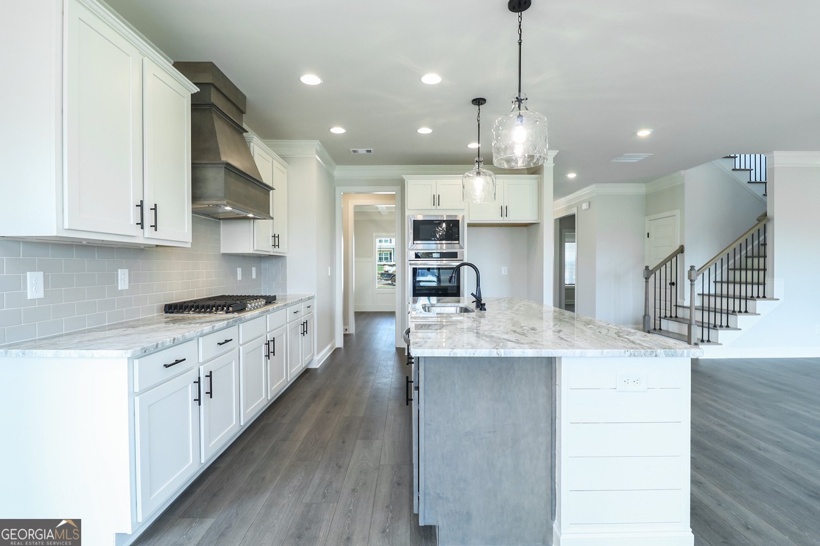 457 Banff Drive Winder - 2