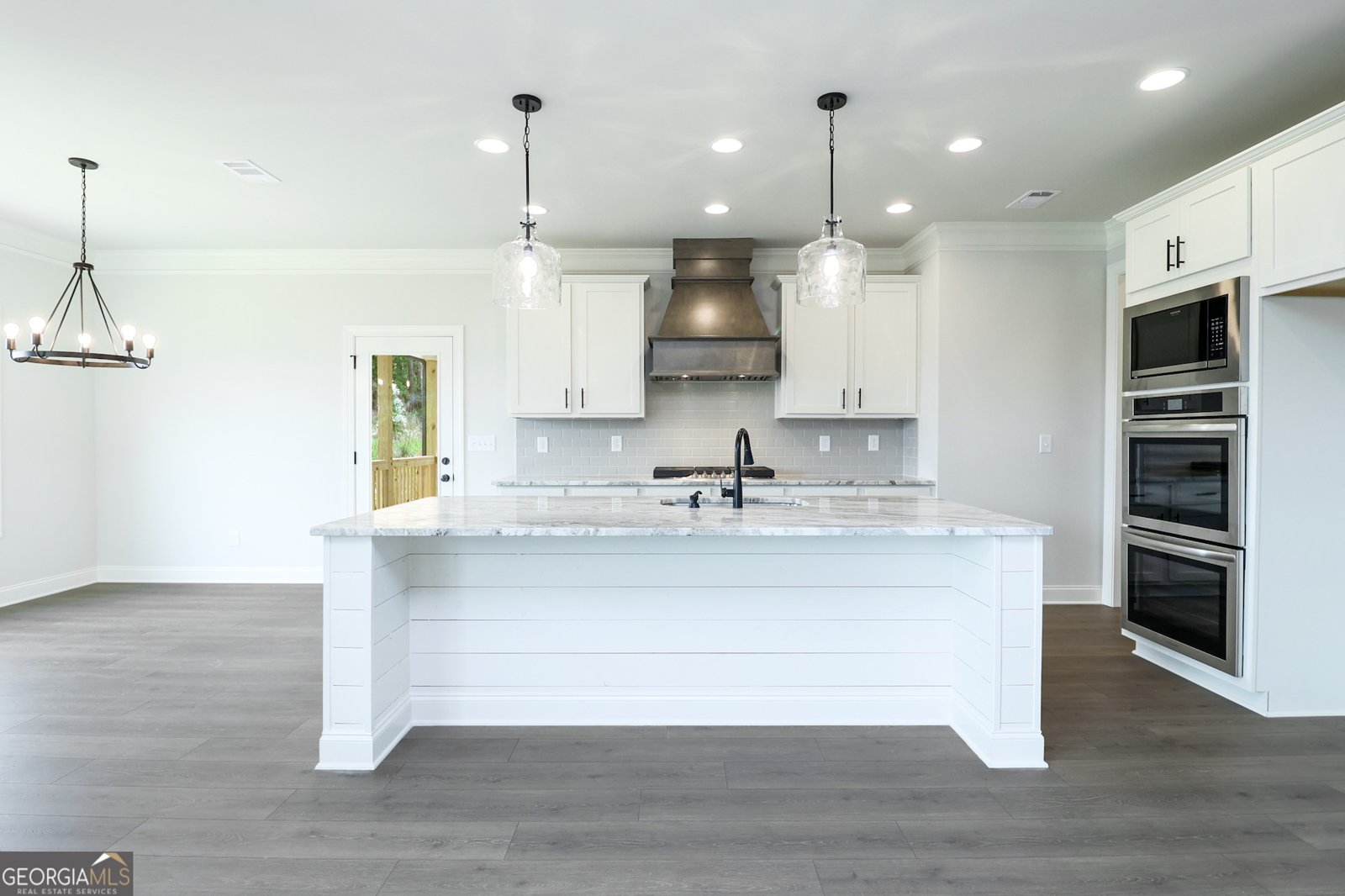 457 Banff Drive Winder - 5