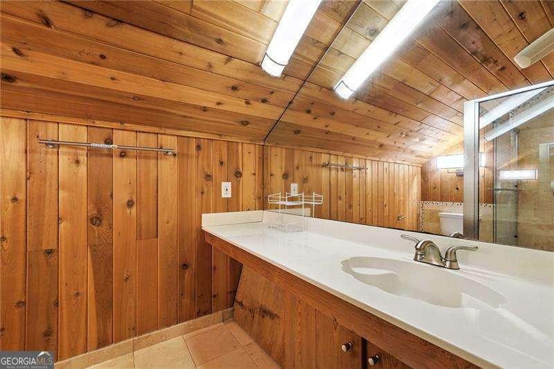 4585 Settles Bridge Road Suwanee - 32