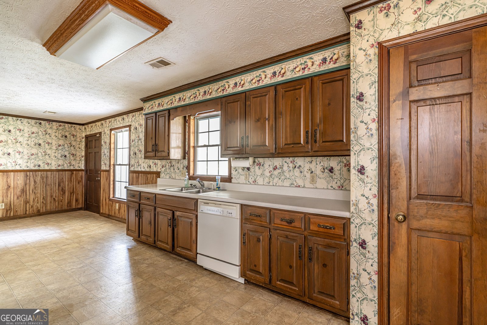 838 Pleasant Hope Road Silver Creek - 13