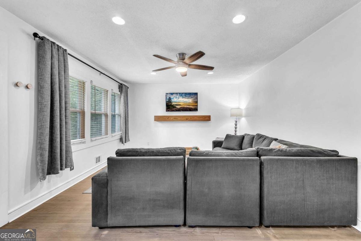 1059 Osborne Street Atlanta - 9