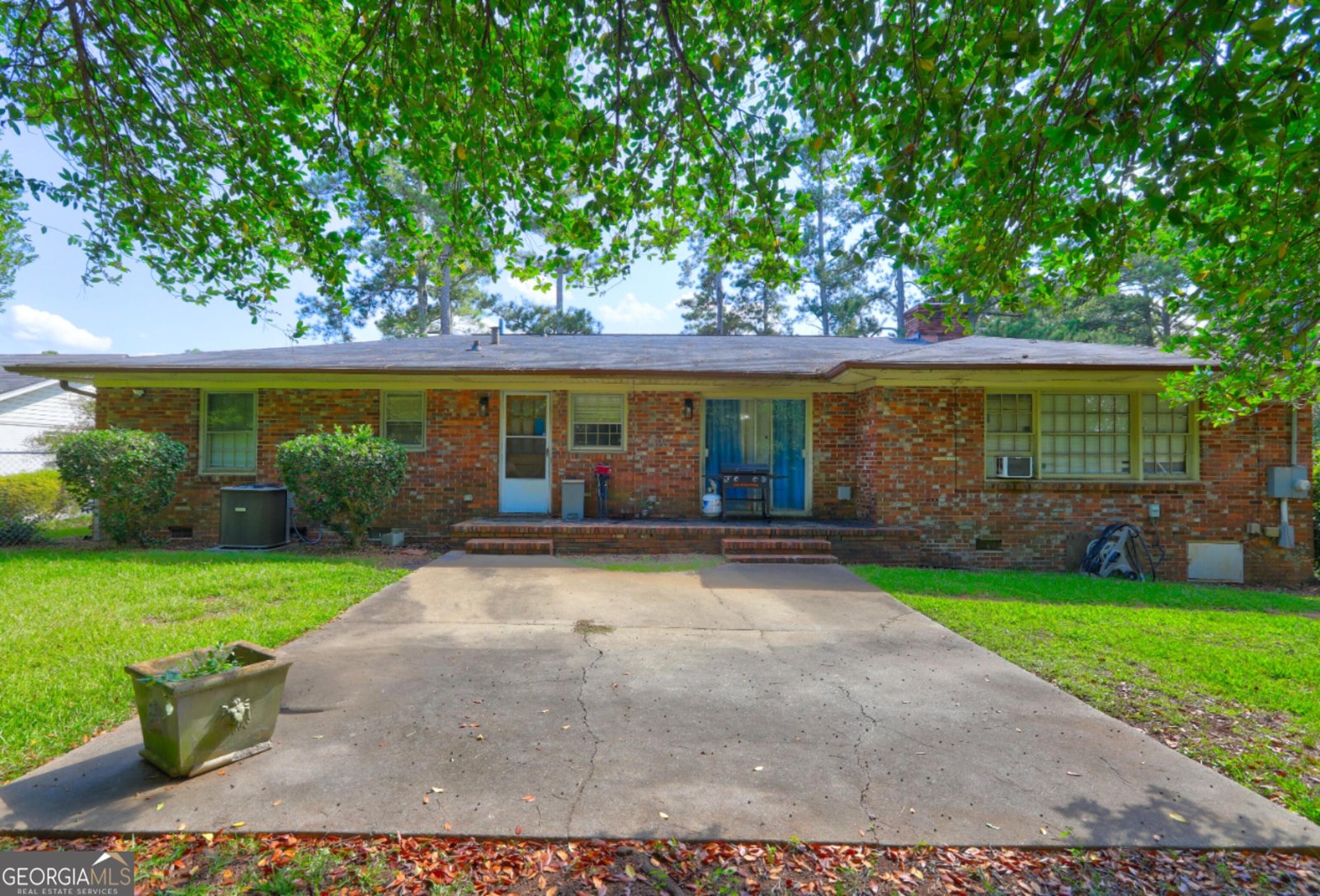 201 Laramie Road Griffin - 3