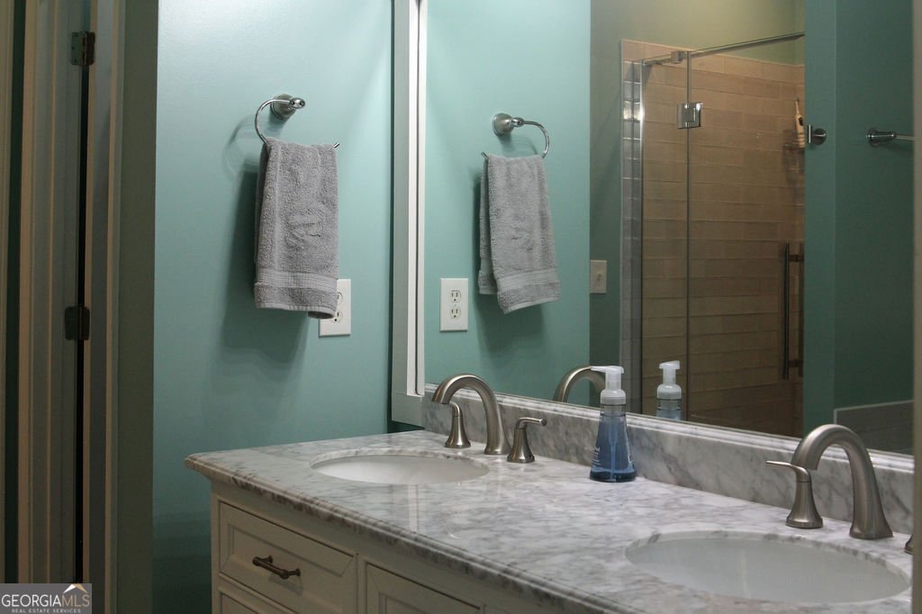 165 Bartlett Drive Sharpsburg - 51