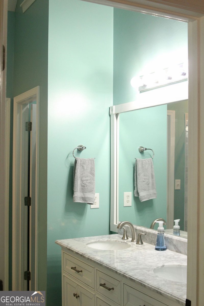 165 Bartlett Drive Sharpsburg - 55