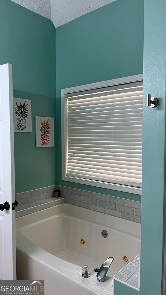 165 Bartlett Drive Sharpsburg - 60