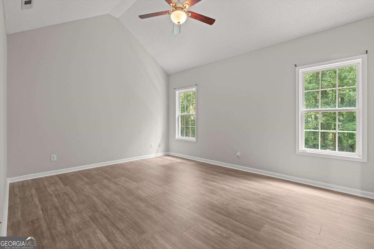 8 Brock Lane Bremen - 16