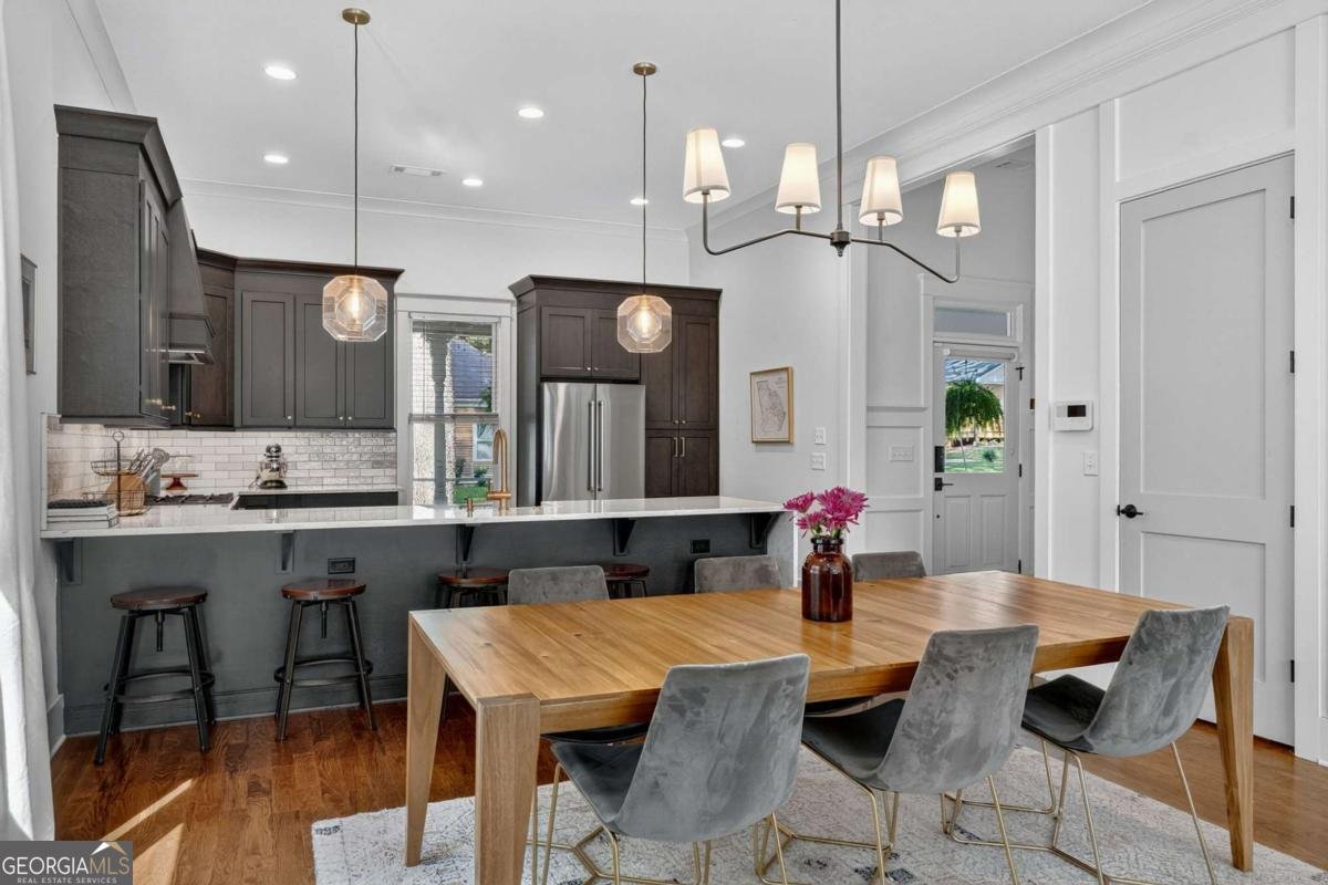 1054 White Oak Avenue Atlanta - 22