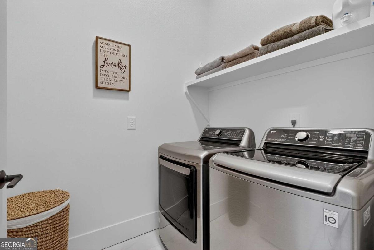 1054 White Oak Avenue Atlanta - 45