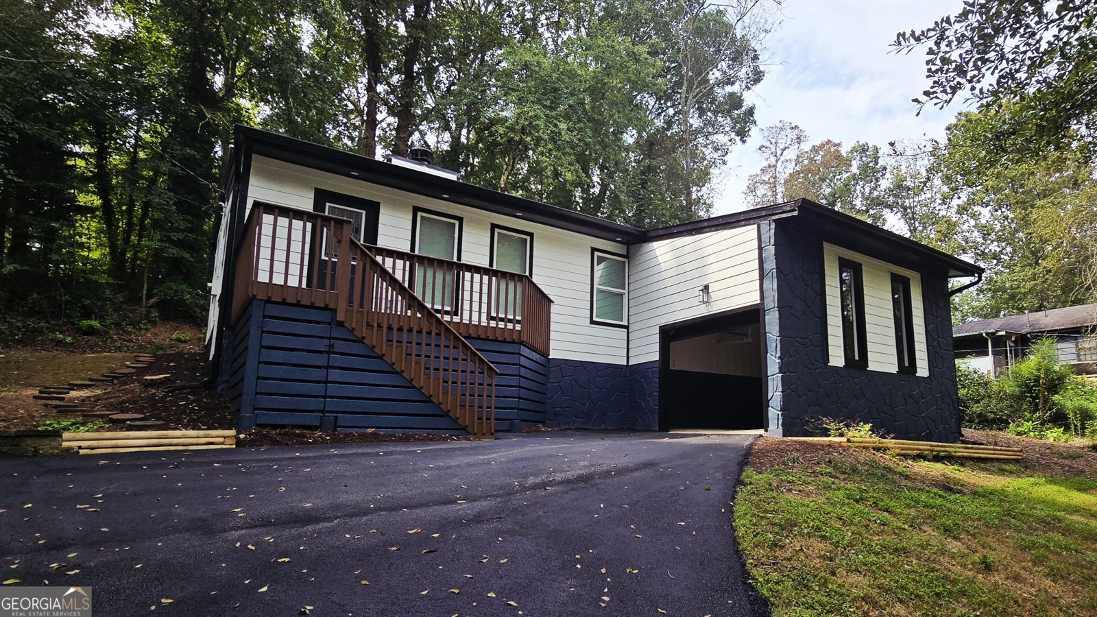 3557 Meadow Lane Gainesville - main photo