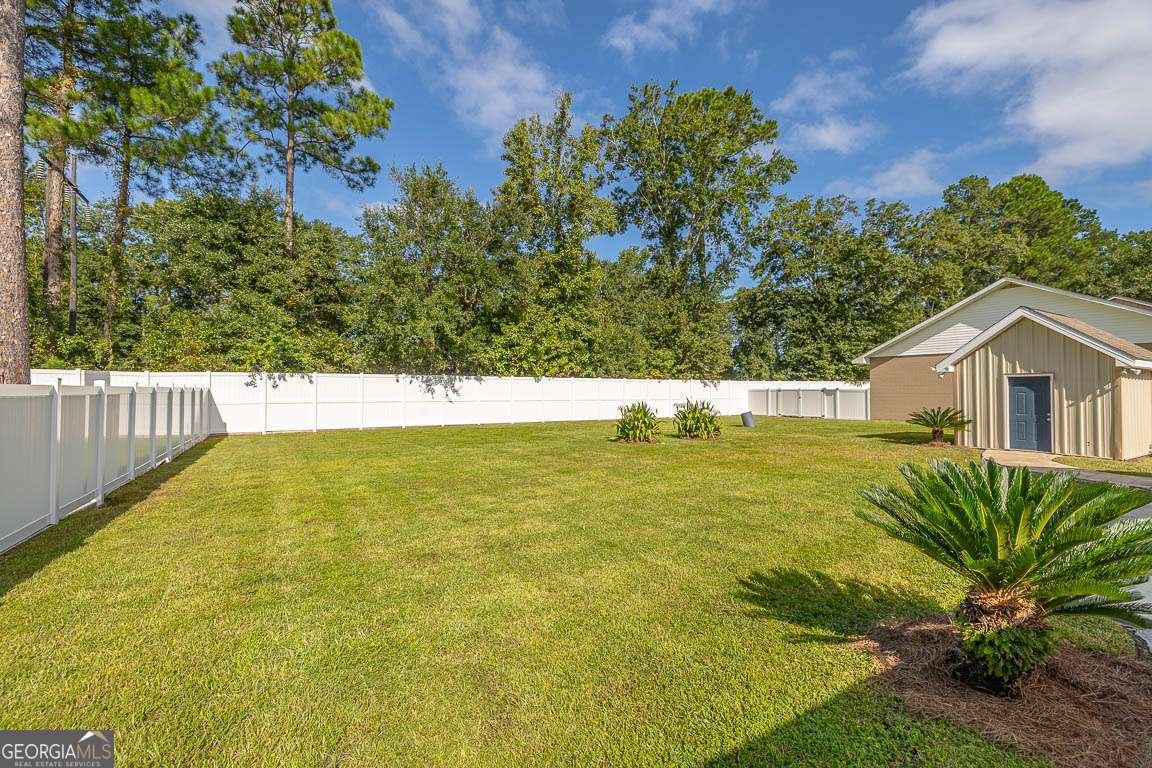 145 Oyster Road Brunswick - 32