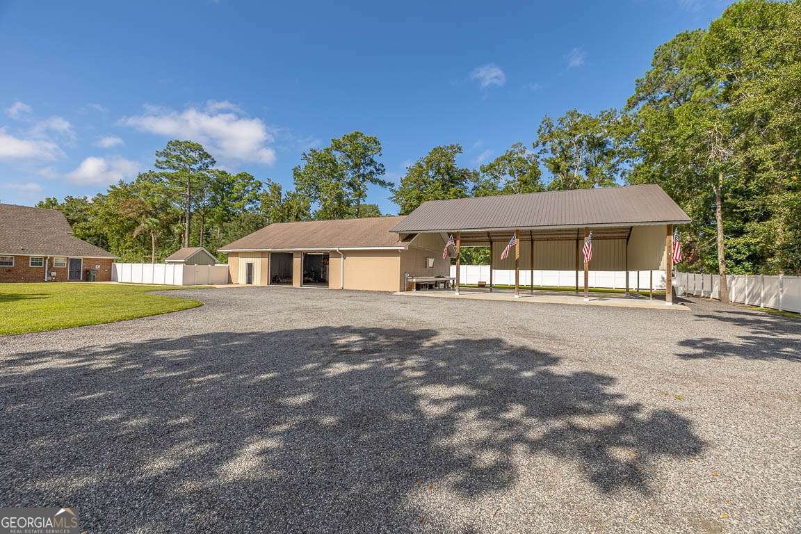 145 Oyster Road Brunswick - 36