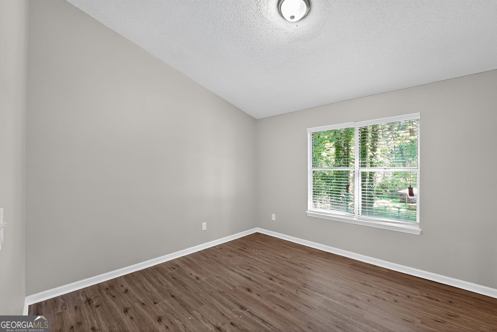 767 Forest Path Stone Mountain - 13