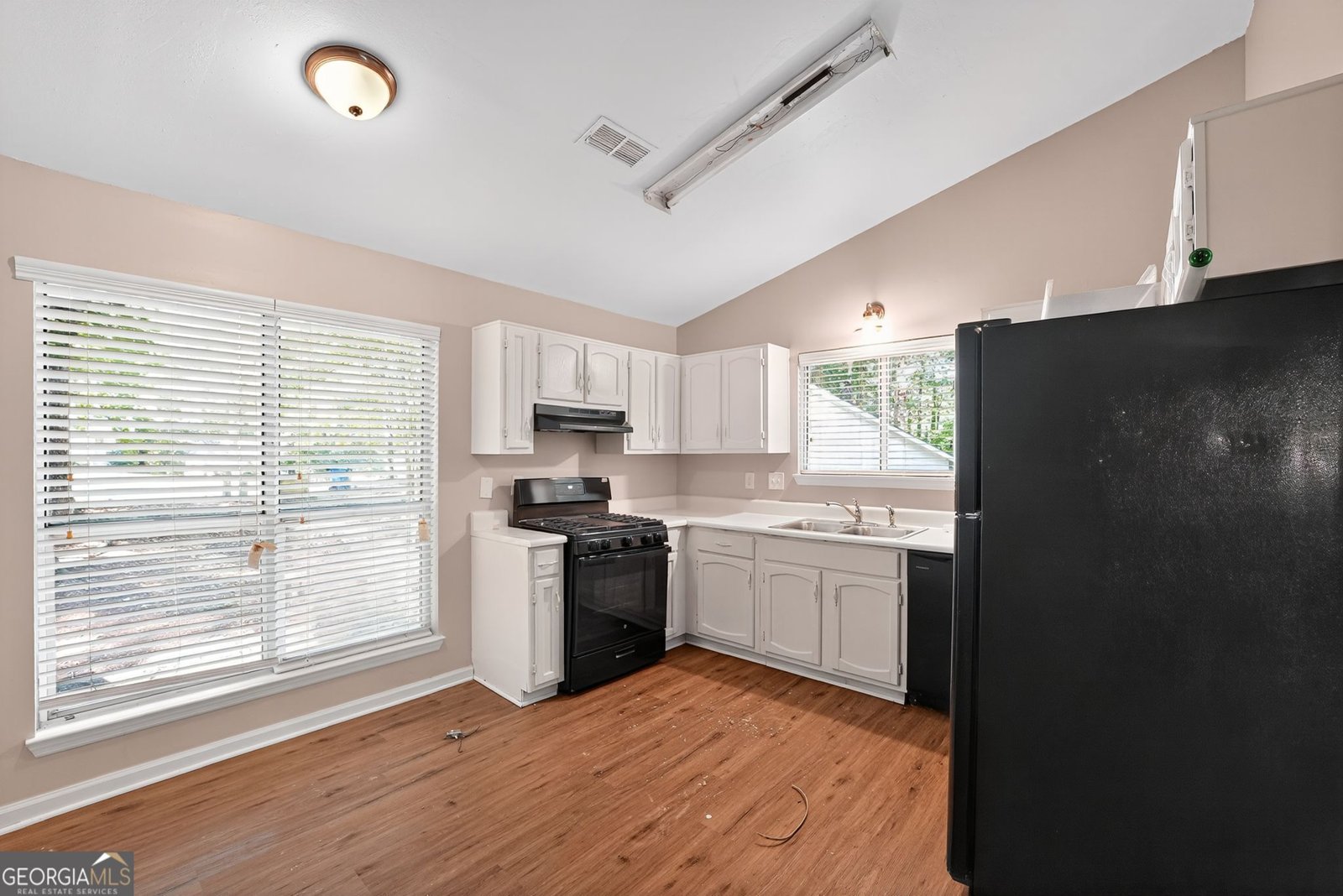 767 Forest Path Stone Mountain - 6