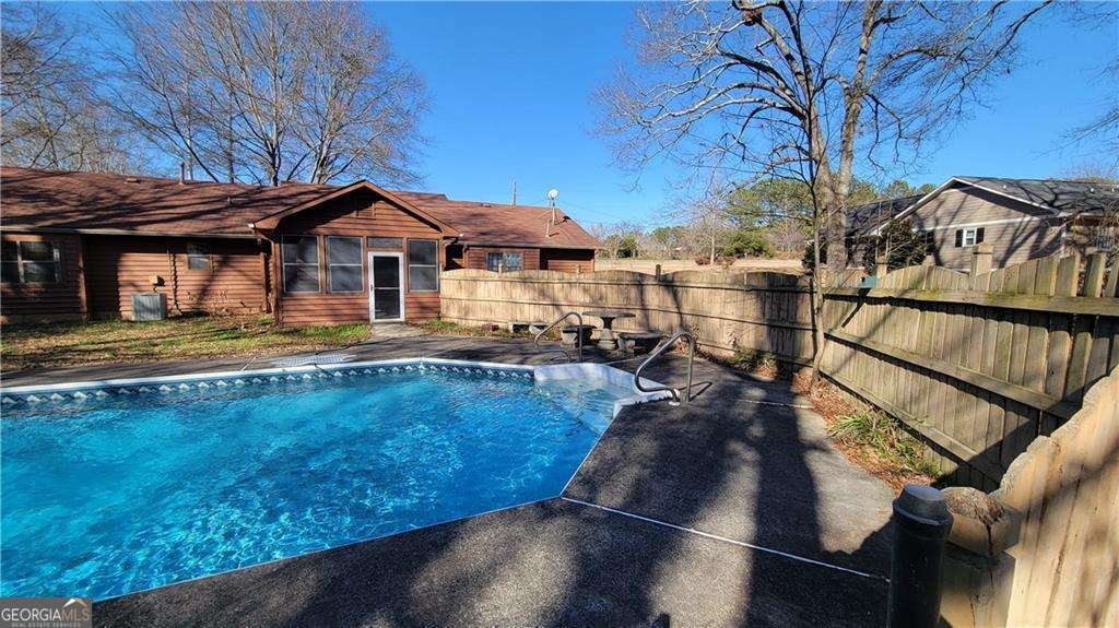 557 Mccullough Road Stockbridge - 73