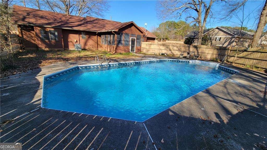 557 Mccullough Road Stockbridge - 74