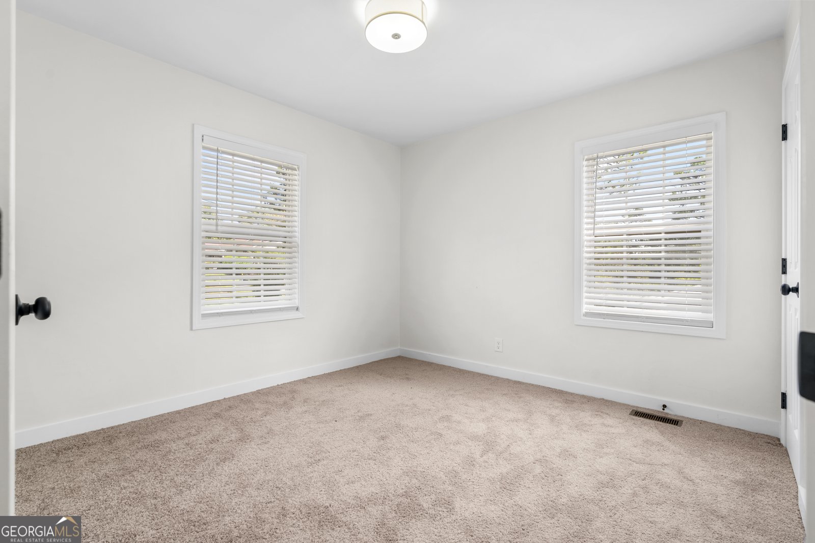 16 Barnesdale Way Rome - 20