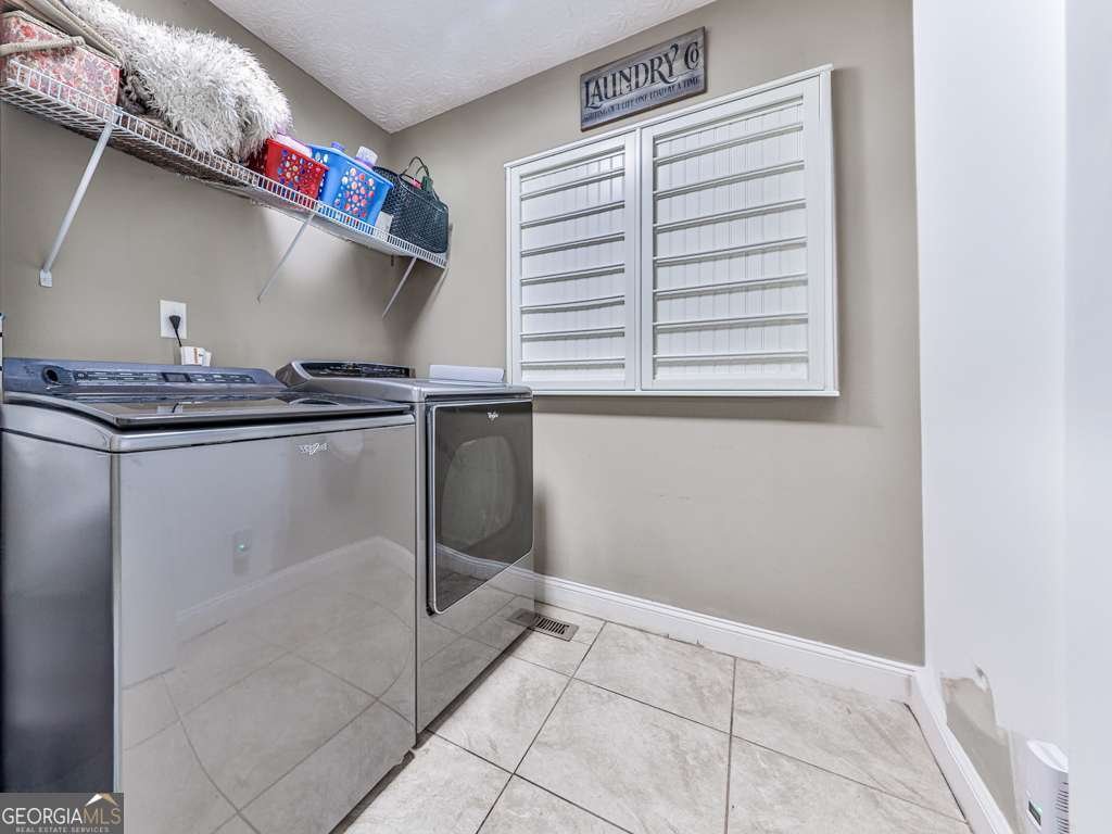 819 Victoria Place Woodstock - 20