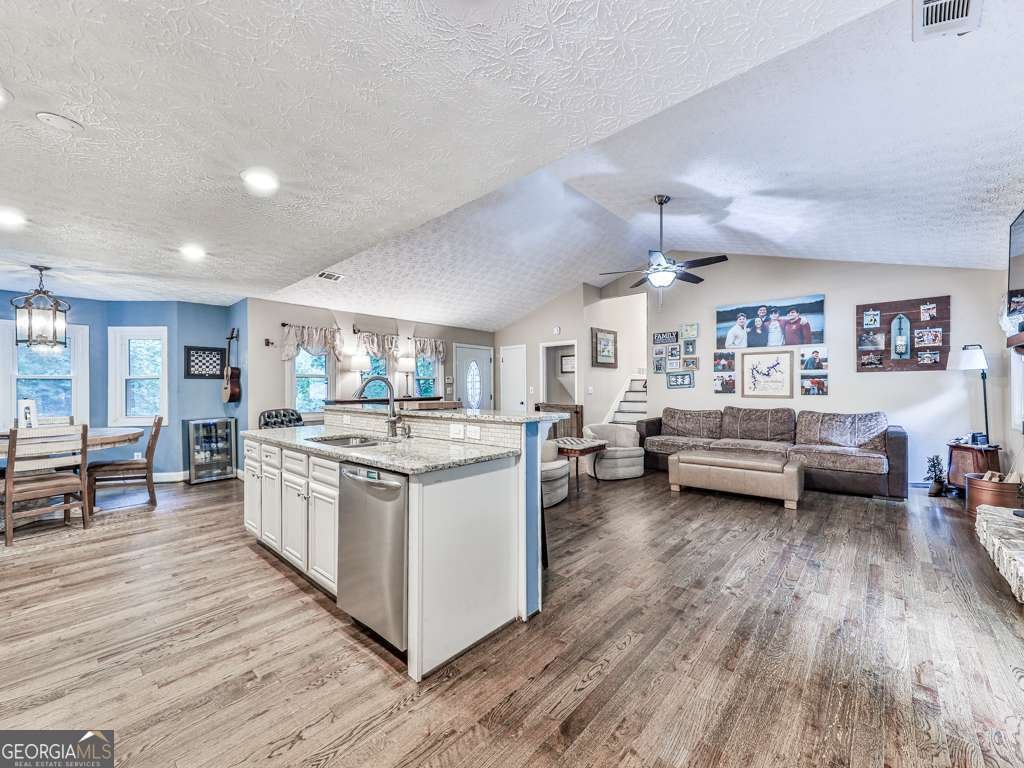 819 Victoria Place Woodstock - 9